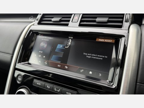Land Rover Discovery SDV6 HSE LUXURY 58