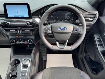 Ford Kuga 2.5 Duratec 14.4kWh Black Package Edition CVT Euro 6 (s/s) 5dr