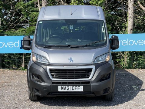 Peugeot Boxer 2.2 Boxer 440 L4H2 17-Seat Non-D1 Lightweight minibus with Hydraulic Passen 8
