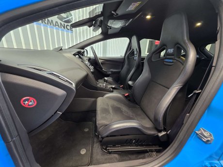 Ford Focus 2.3T EcoBoost RS Hatchback 5dr Petrol Manual AWD Euro 6 (s/s) (350 ps) 9
