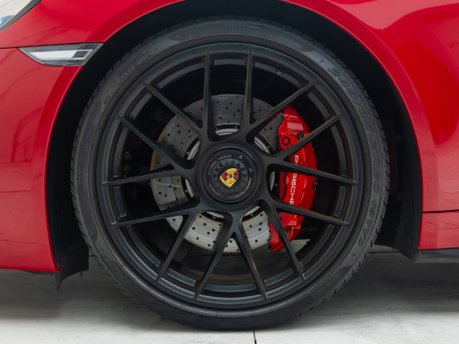 Porsche 911 Carrera 4 GTS (991.2) 