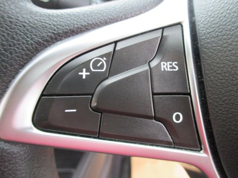 Dacia Duster 1.6 SCe Essential Euro 6 (s/s) 5dr 33