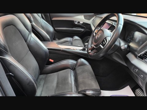 Volvo XC90 D5 POWERPULSE R-DESIGN PRO AWD 15