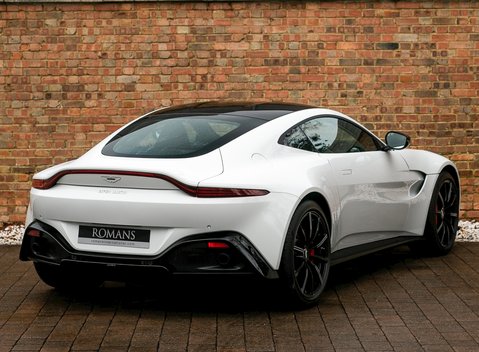 Aston Martin V8 Vantage 7