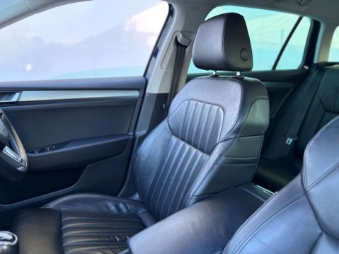 Skoda Superb 2.0 Superb SE L Executive TDI 5dr 68