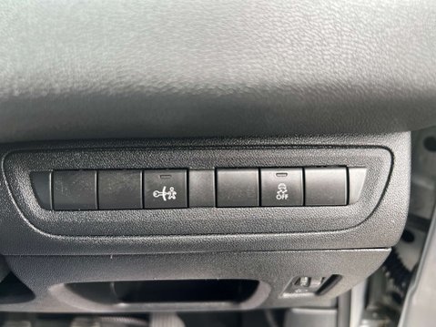 Peugeot 208 1.2 208 Active 5dr 28
