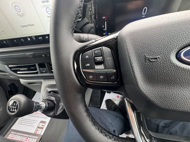 Ford Transit Custom SWB L1H1 [SOLD CR] Low Roof Limited 280 Air Con Alloys Sensors Cam EURO 6 17
