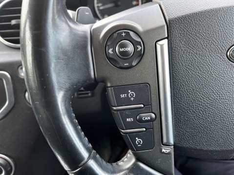 Land Rover Discovery 3.0 Discovery SE SDV6 Auto 4WD 5dr 45