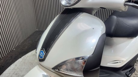 Piaggio Liberty 2012 PROJECT 2 STROKE 2T SCOOTER SPARES OR REPAIR 50CC 18