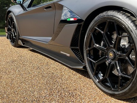 Lamborghini Aventador SVJ ROADSTER (LP 770-4) 21