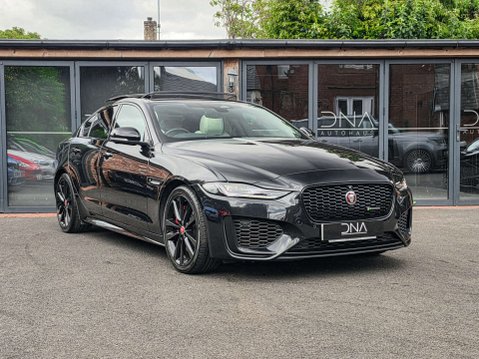 Jaguar XE 2.0 XE R-Dynamic Black Auto 4dr 15
