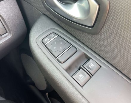 Renault Clio 1.1 Clio Play 5dr 42