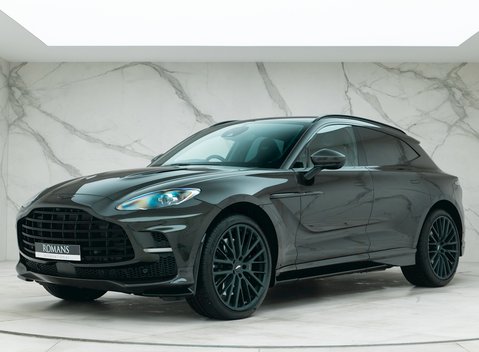 Aston Martin DBX 707 6
