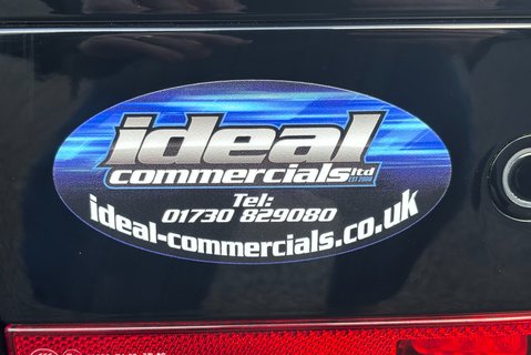 Land Rover Defender 90 D250 Hard Top SE MHEV 12