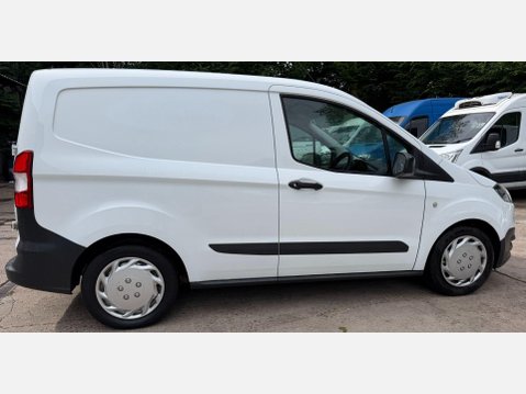 Ford Transit Courier 1.0 EcoBoost Panel Van 4dr Petrol Manual L1 Euro 5 (100 ps) 42