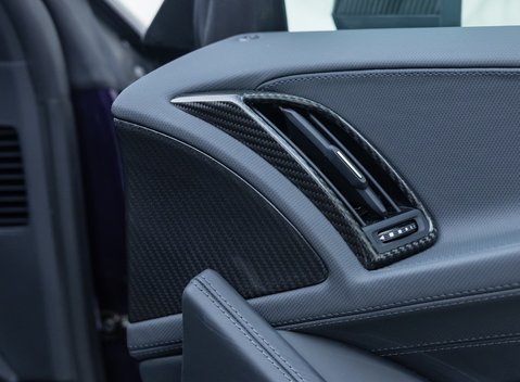 Audi R8 V10 PERFORMANCE CARBON BLACK 22