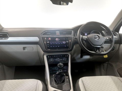 Volkswagen Tiguan 1.4 TSI SE Navigation SUV 5dr Petrol Manual Euro 6 (s/s) (125 ps) 19