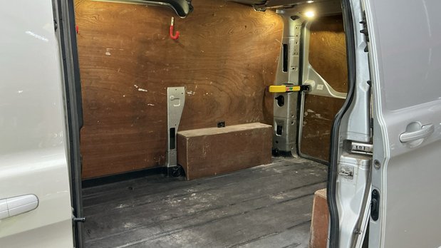 Ford Transit Custom Transit Custom 270 Limited 8