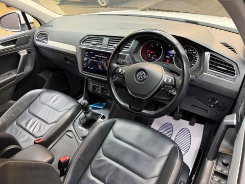 Volkswagen Tiguan 2.0 TDI SE Navigation 4Motion Euro 6 (s/s) 5dr 2