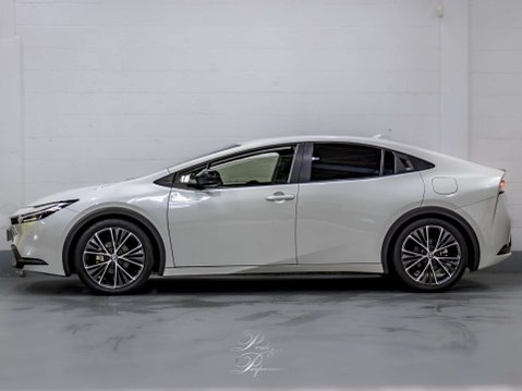 Toyota Prius 2.0 13.6kWh Design Hatchback 5dr Petrol Plug-in Hybrid CVT Euro 6 (s/s) (22 10