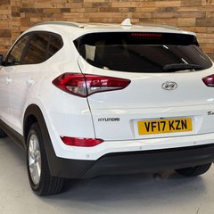 Hyundai TUCSON 1.7 CRDi Blue Drive SE Nav SUV 5dr Diesel Manual Euro 6 (s/s) (116 ps) 2