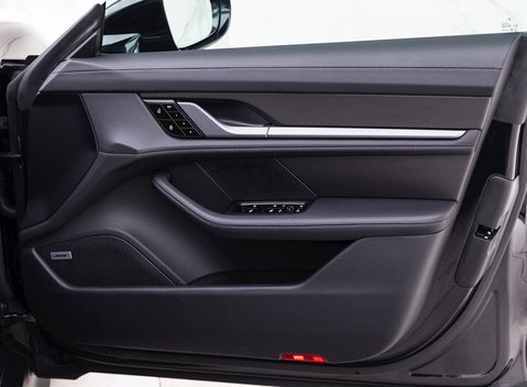 Porsche Taycan Turbo S 25