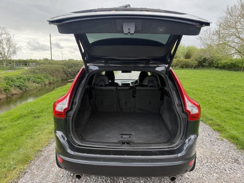 Volvo XC60 D5 SE LUX NAV AWD 14