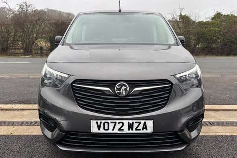 Vauxhall Combo L2H1 2300 100ps Pro Panel Van - Sat Nav / Rear Camera 13