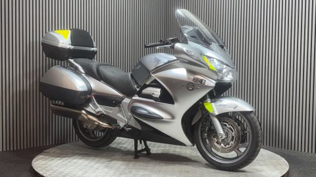 Honda ST 2011 39K NEW MOT SERVICED FULL LUGGAGE 1300CC 2