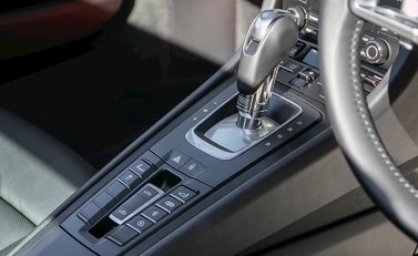 Porsche 911 (991.2) Targa 4 GTS 21