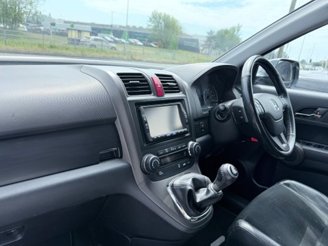 Honda CR-V 2.0 I-VTEC ES-T 8