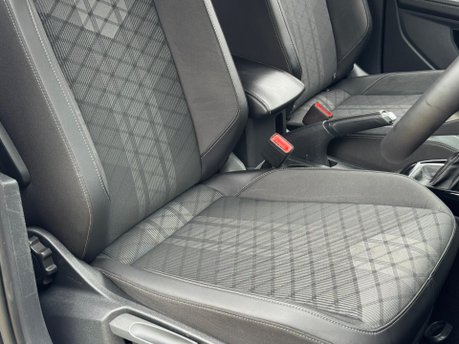 Volkswagen T-Cross R-LINE TSI DSG 13