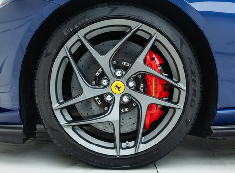 Ferrari 812 Superfast 24