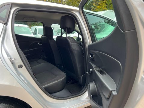 Renault Clio 0.9 TCe Dynamique MediaNav Euro 5 (s/s) 5dr 27
