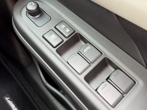Suzuki Swift 1.2 Mild Hybrid Motion 5dr 36