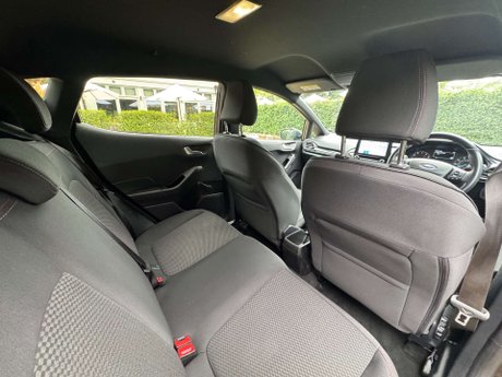 Ford Fiesta 1.0 Fiesta ST-Line T 5dr 37