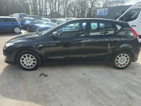 Hyundai i30 COMFORT CRDI 3