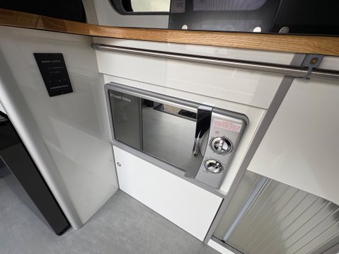 Volkswagen Transporter T7 Rebellion 21