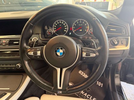 BMW M5 4.4 V8 DCT Euro 6 (s/s) 4dr 44