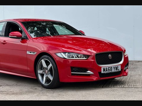 Jaguar XE 2.0 XE R-Sport Auto 4dr 4