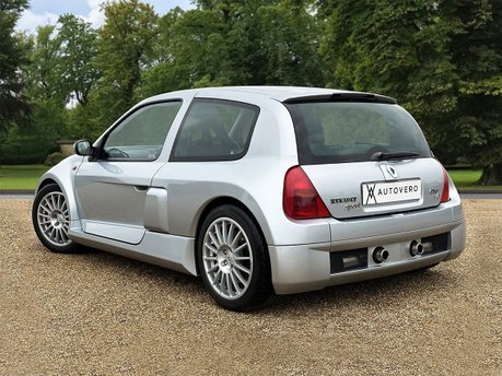 Renault Clio RENAULTSPORT V6 7