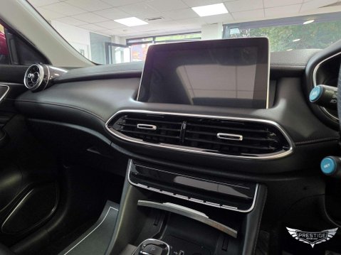 MG HS 1.5 T-GDI 16.6kWh Exclusive Auto Euro 6 (s/s) 5dr 30