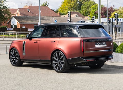 Land Rover Range Rover P530 SV 3