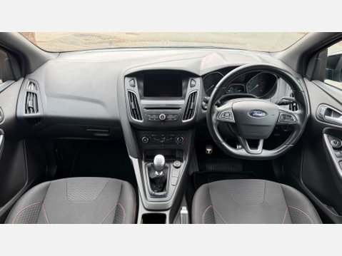 Ford Focus 1.5 Focus ST-Line TDCi 5dr 6