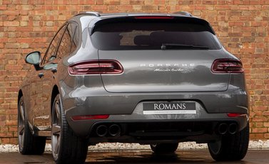 Porsche Macan Turbo 3