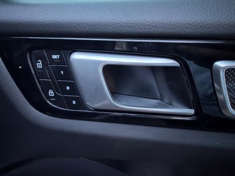 Porsche Cayenne V6 PLATINUM EDITION 32
