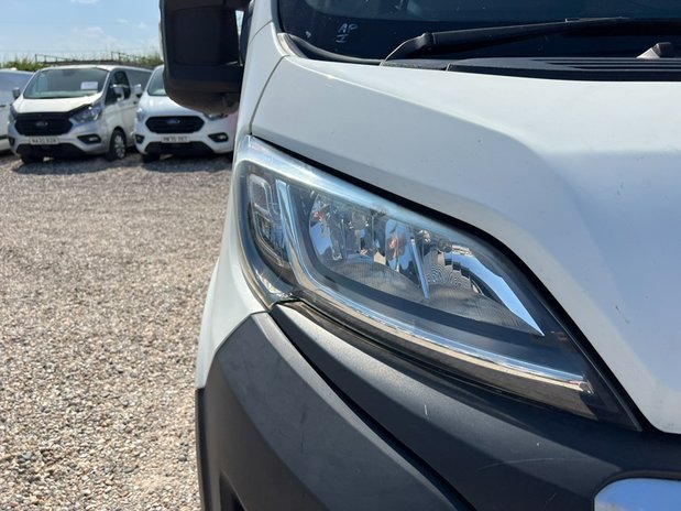 Peugeot Boxer MWB L2H2 Medium Roof 350 Air Con Nav EURO 6 NO VAT 22