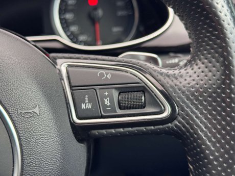 Audi RS4 4.2 RS 4 FSI Quattro Auto 4WD 5dr 40