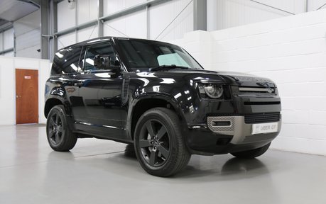Land Rover Defender D300 Hard Top x-Dynamic HSE - Jump Seat - High Spec Just Serviced - VAT Q 19