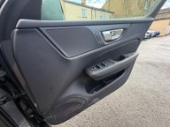 Volvo V60 B4 CROSS COUNTRY AWD MHEV 13